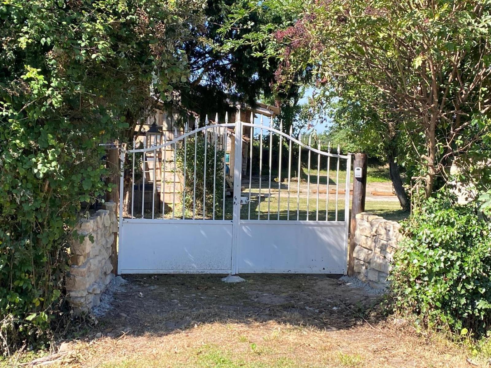 Les Anges Bleus Villa Chavannes-Sur-Reyssouze Exterior photo